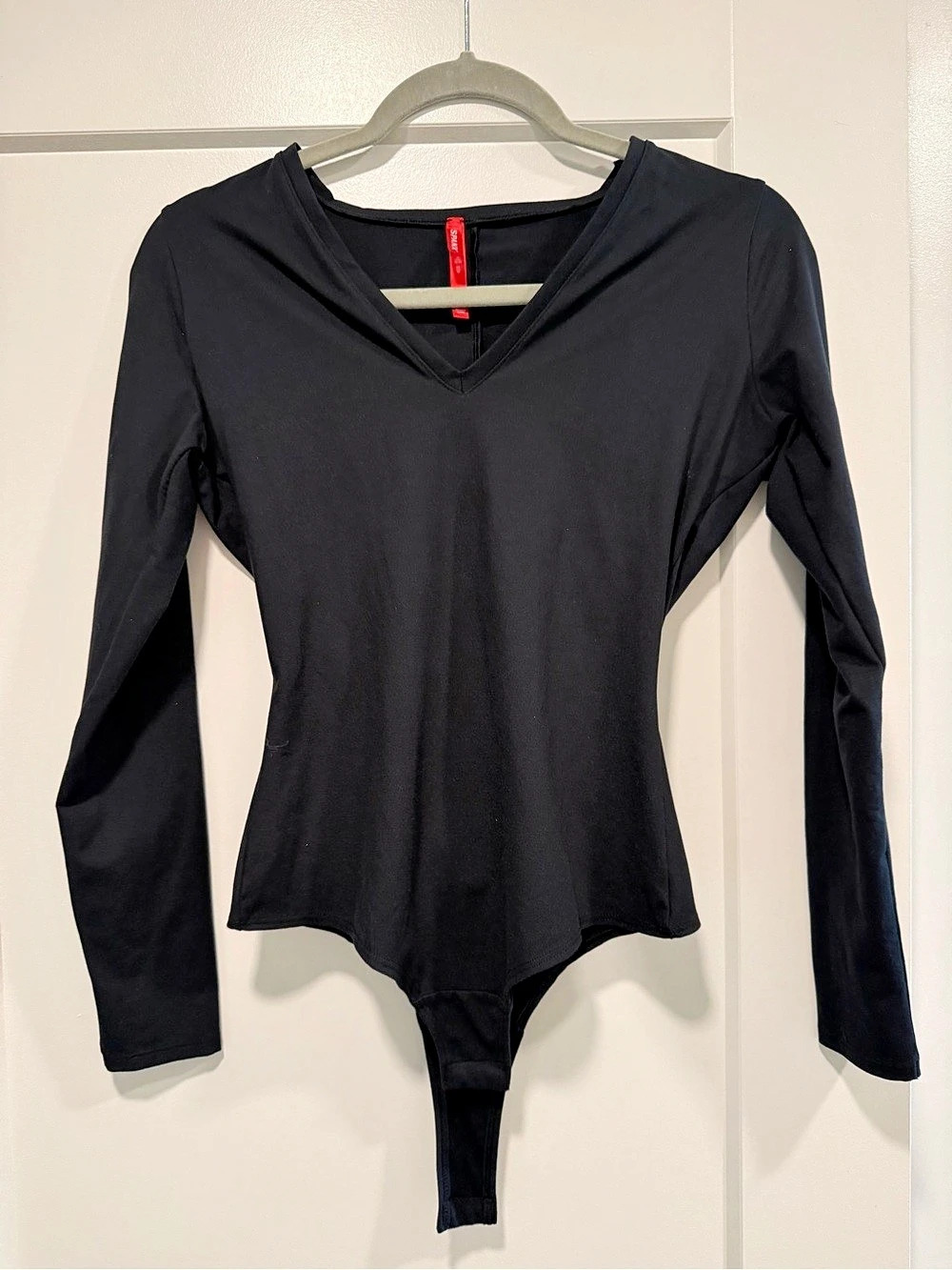 SPANX Long Sleeve V-Neck Bodysuit Black Medium
